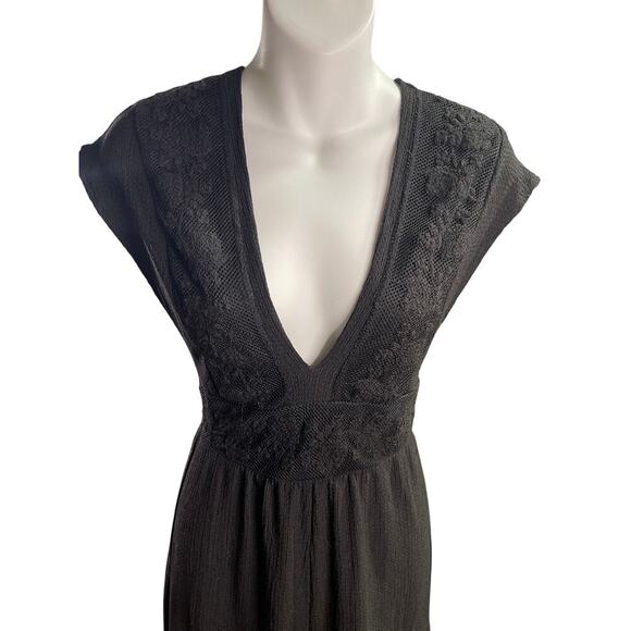 Zara Black Plunge Neck Cap Sleeve Embroidered Pattern Jumpsuit Size Small - Picture 3 of 5